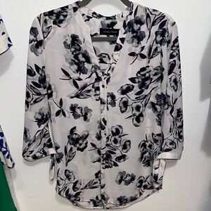 Women’s floral Blouse